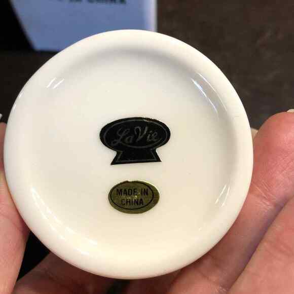 Dancing bride and groom trinket ring jewelry box Wedding Gift Ivory Proposal Box - Picture 5 of 5